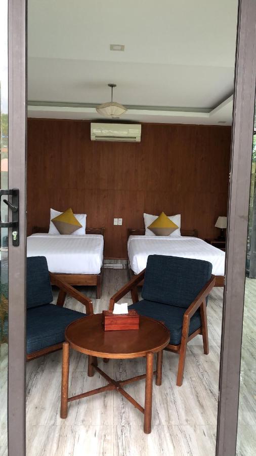 King Room Garden View
